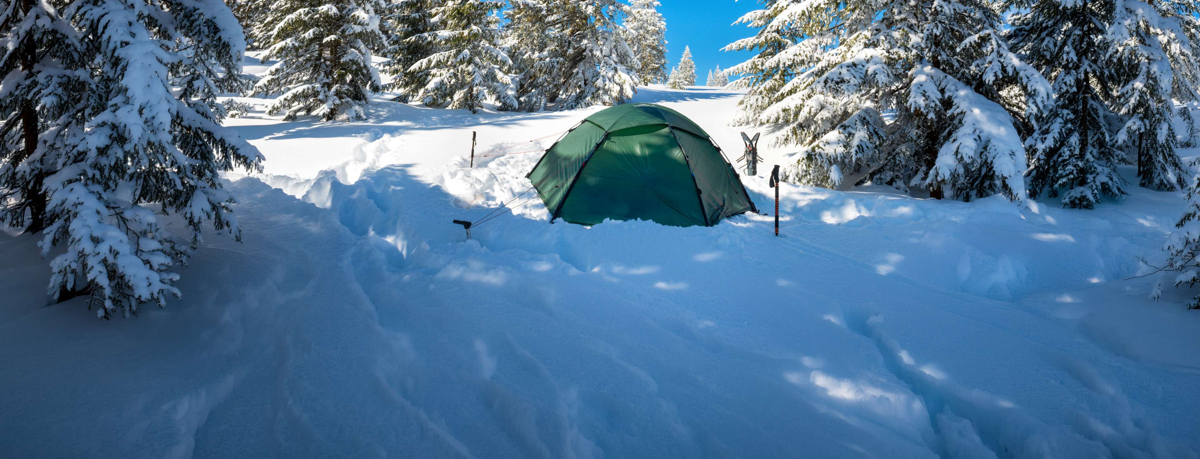 Camping en hiver : 11 conseils pour camper confortablement et au chaud