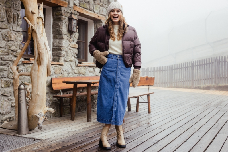Voici comment combiner une veste d’hiver avec une jupe ou une robe