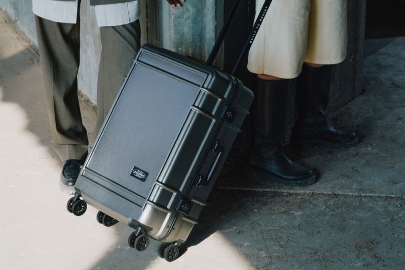 Les trolleys Eastpak RESIST’R CASE : robustes, élégants et durables